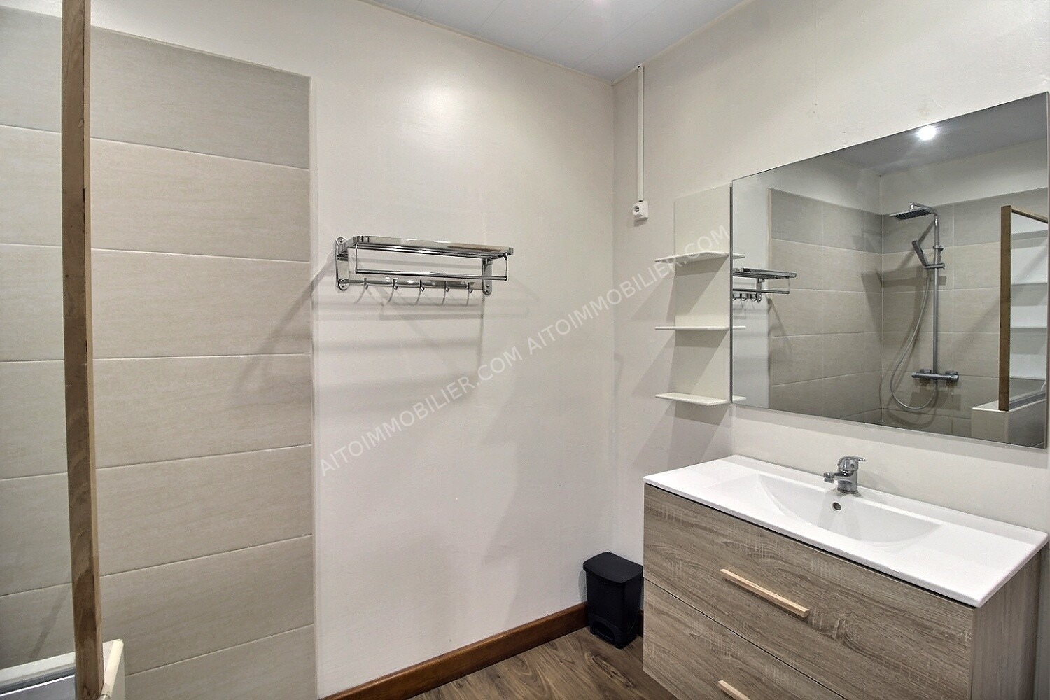 À LOUER APPARTEMENT F4 PAPARA 6