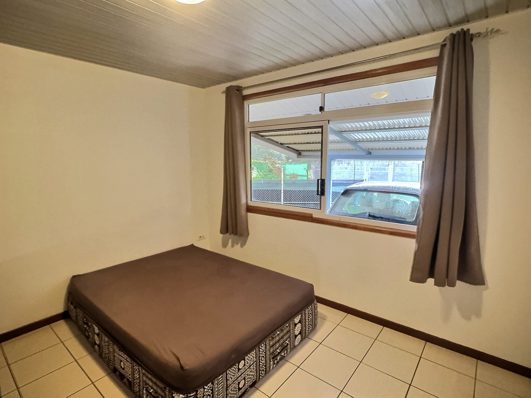 A LOUER MAISON F3 MAHINA 10