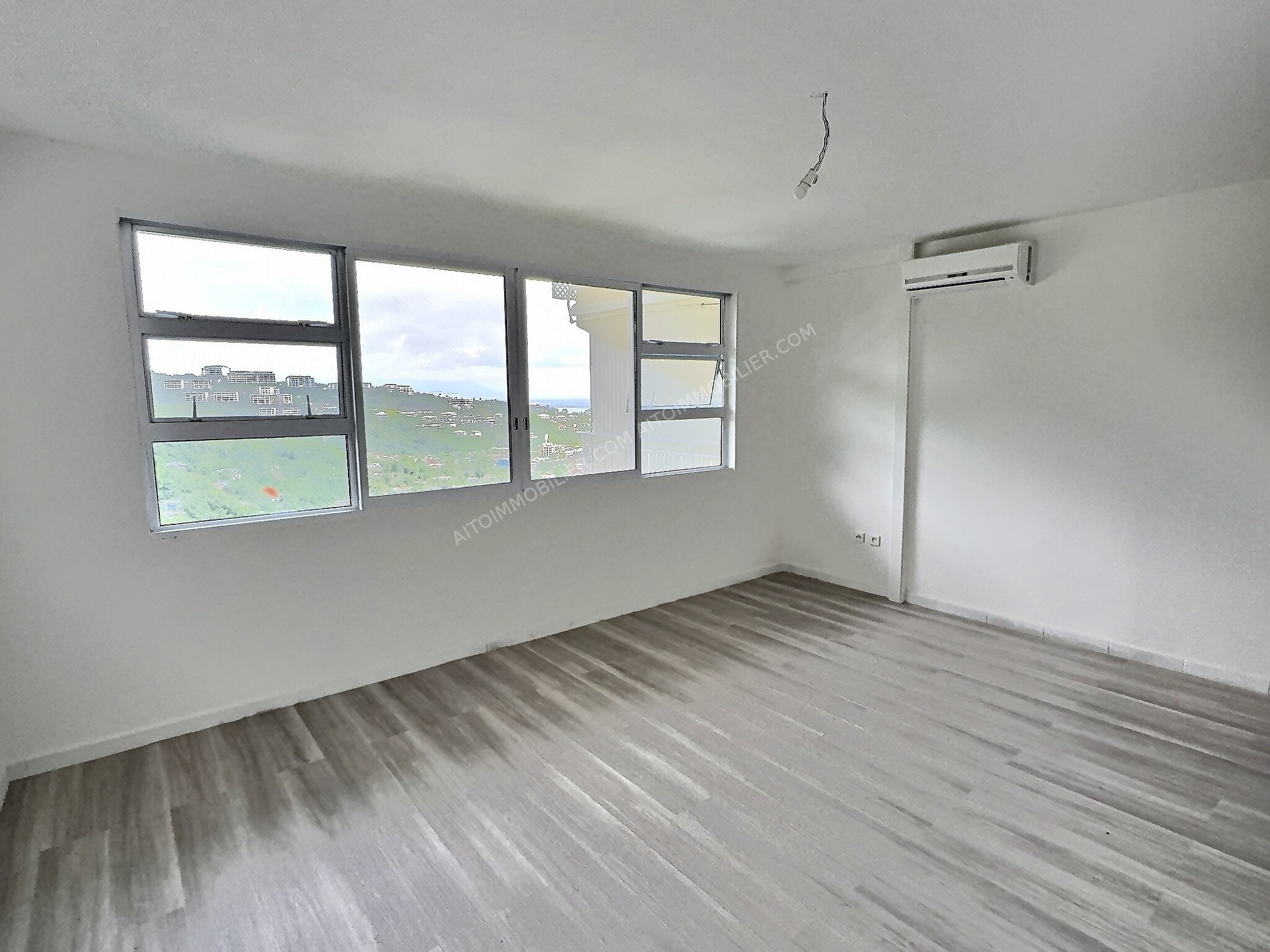 PAPEETE - TIPAERUI - APPARTEMENT F4 7