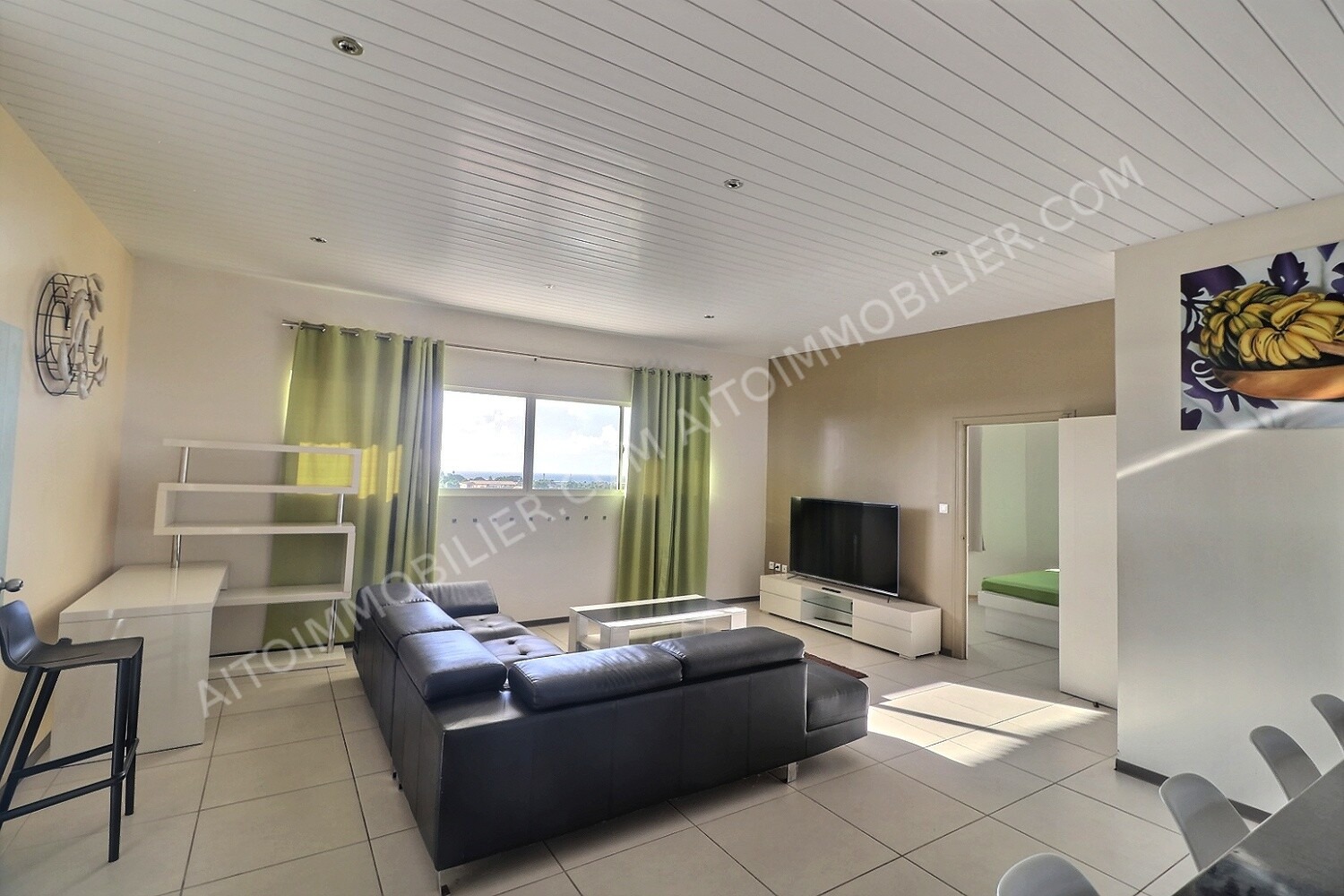 À LOUER APPARTEMENT F4 ARUE 3