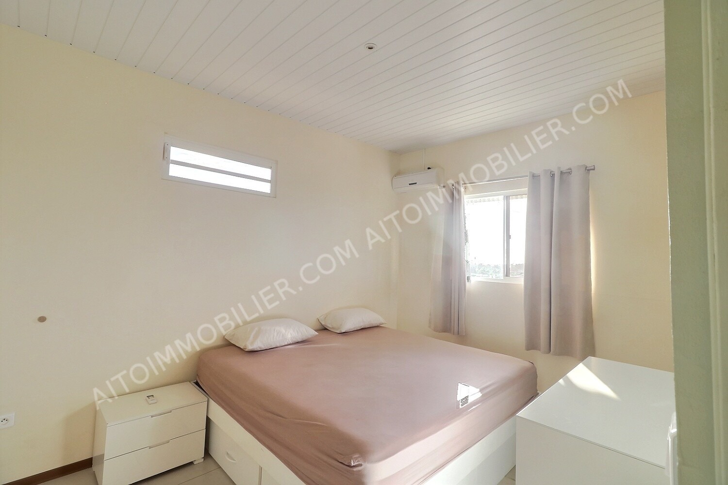 À LOUER APPARTEMENT F4 ARUE 8