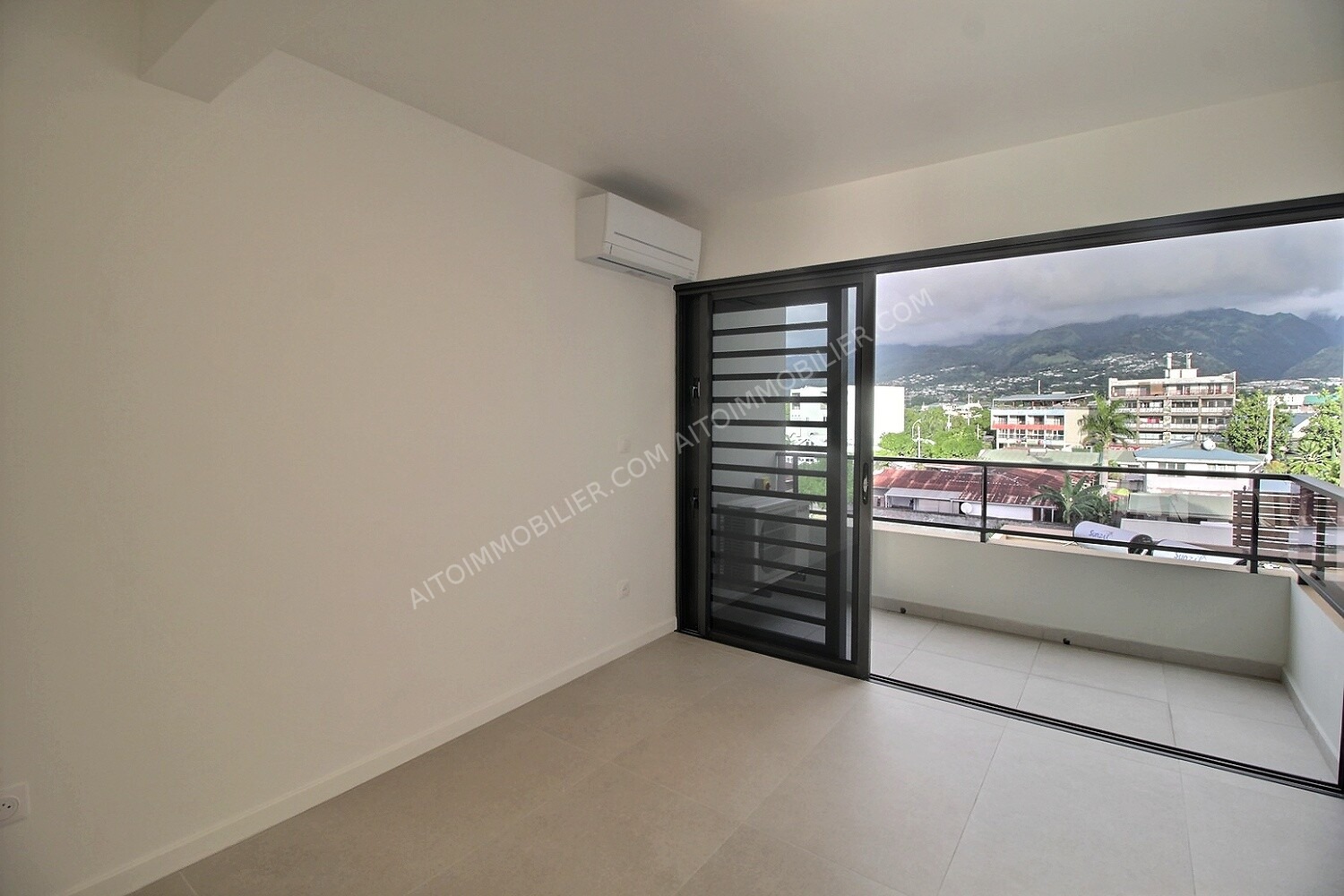 A LOUER APPARTEMENT F2 PAPEETE 4