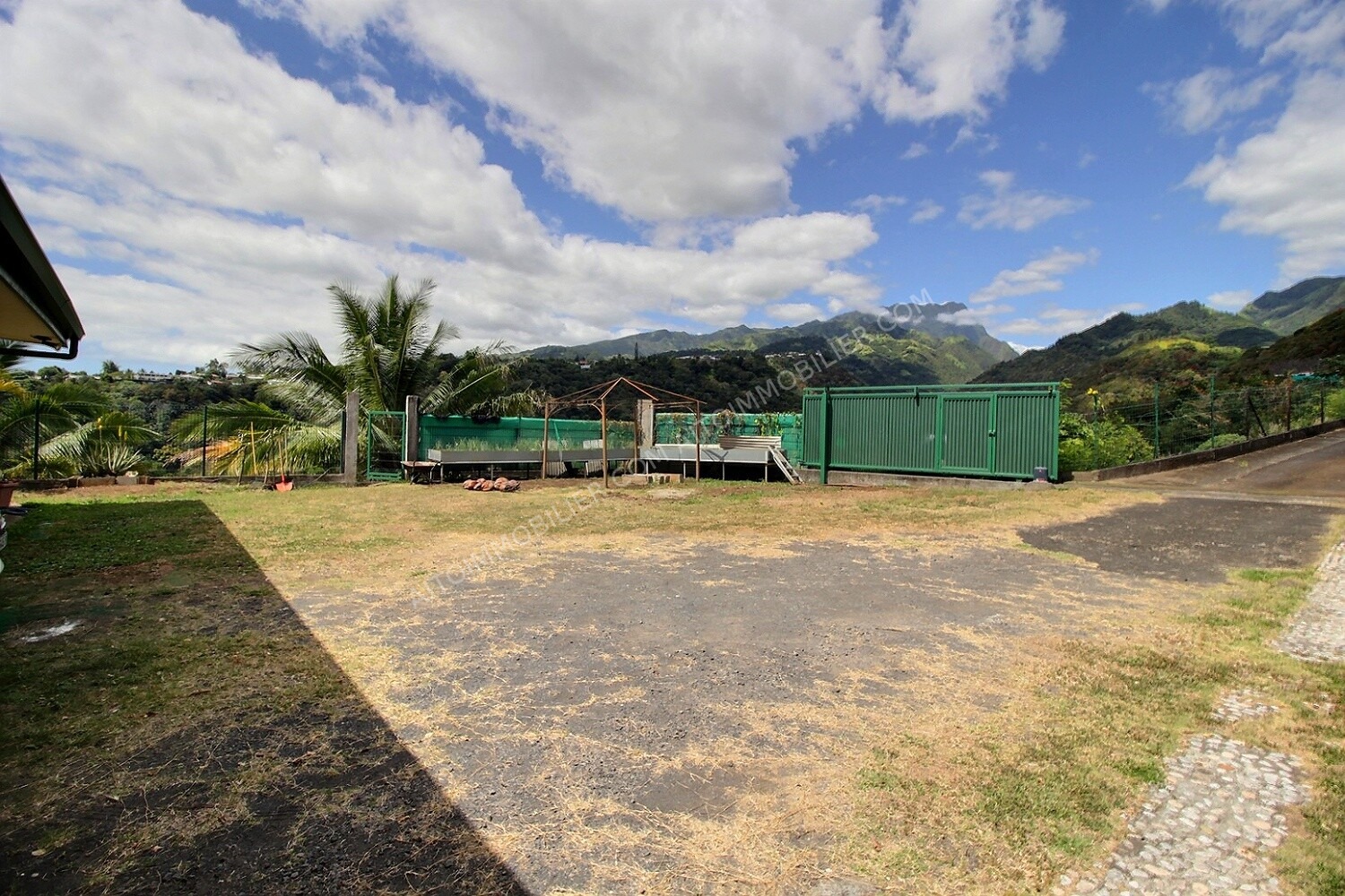 A LOUER MAISON F4 PAPEETE TITIORO 11