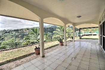 A LOUER MAISON F4 PAPEETE ENTRÉE EST