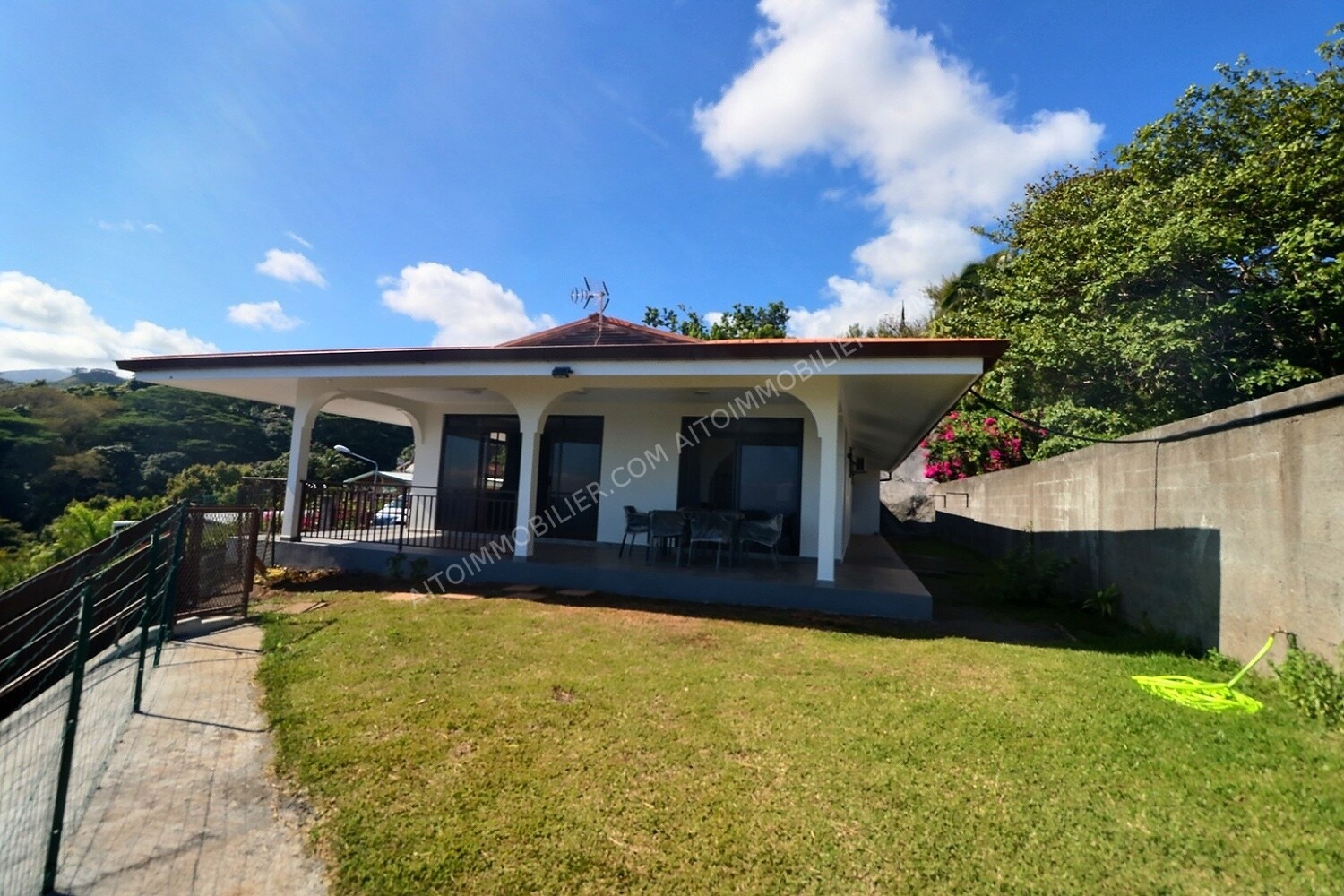 LOUE MAISON F4 PAMATAI 8