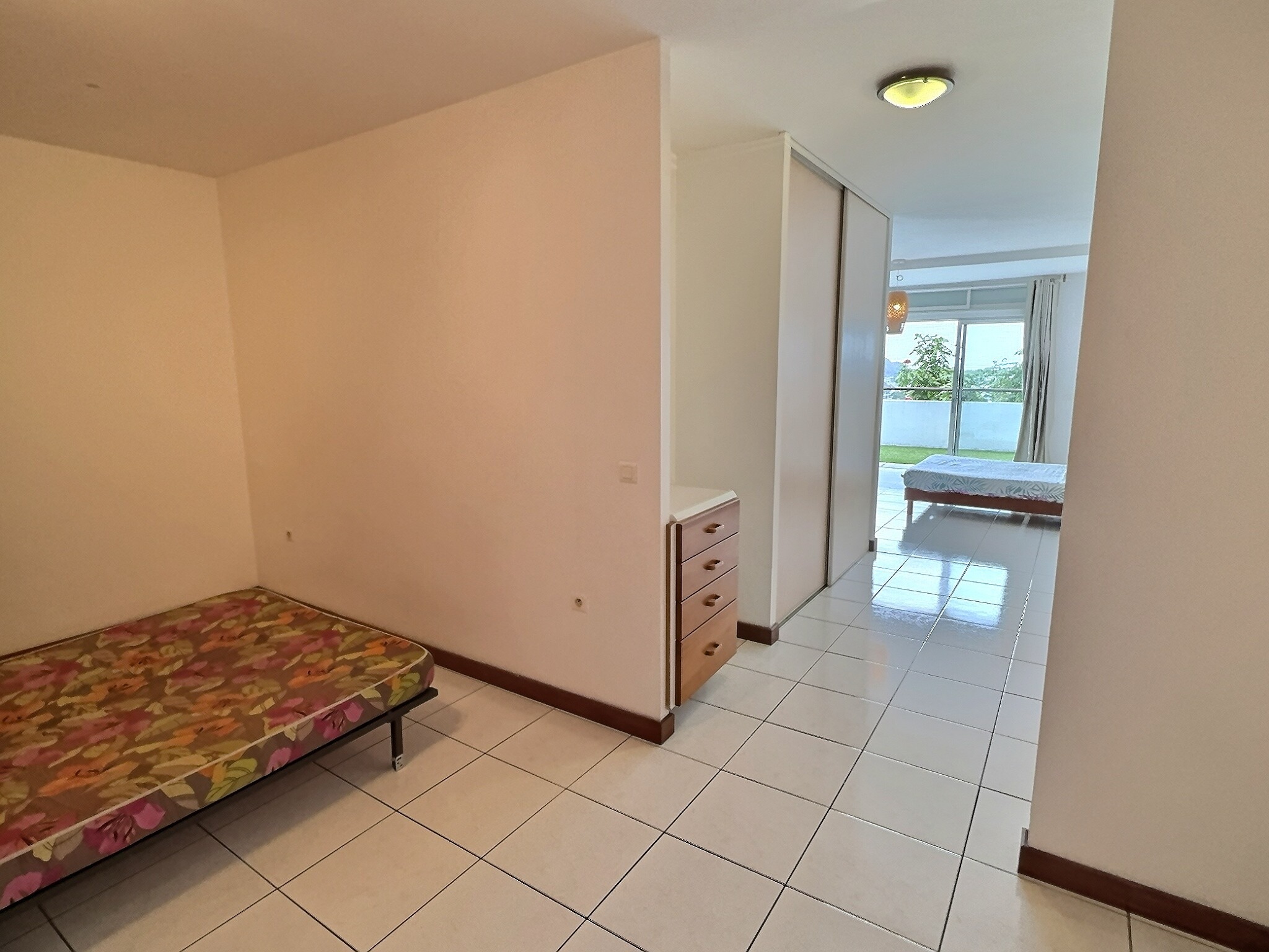 À LOUER APPARTEMENT F2 BIS PUNAAUIA 9