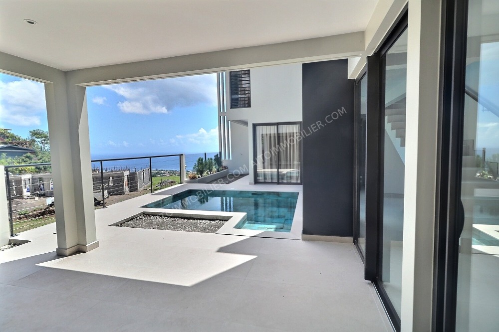 À LOUER MAISON F4 PAMATAI HILLS