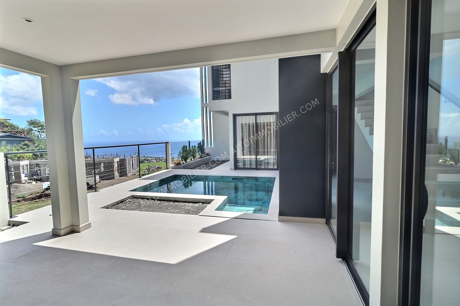 À LOUER MAISON F4 PAMATAI HILLS 1