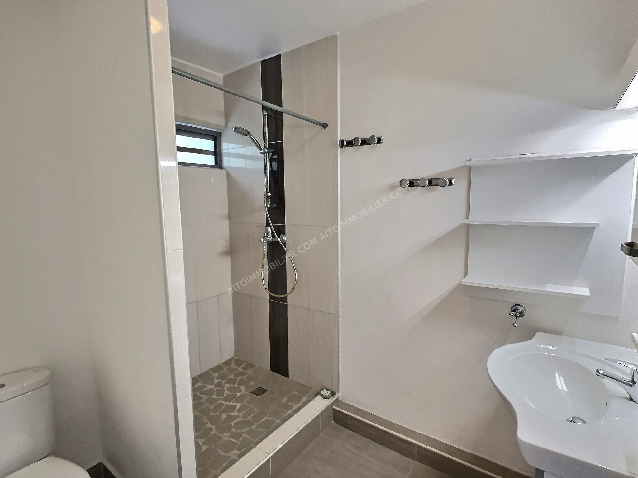 VENTE APPARTEMENT SUR TIPAERUI 7