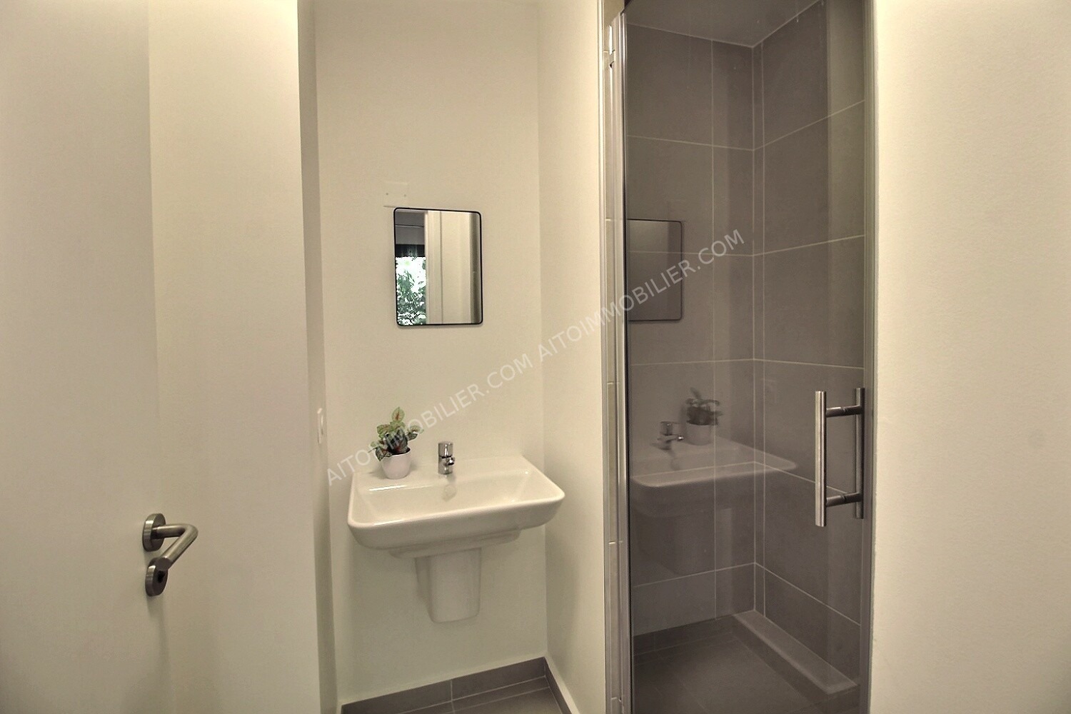 A LOUER APPARTEMENT F2 PAPEETE TAUNOA 5