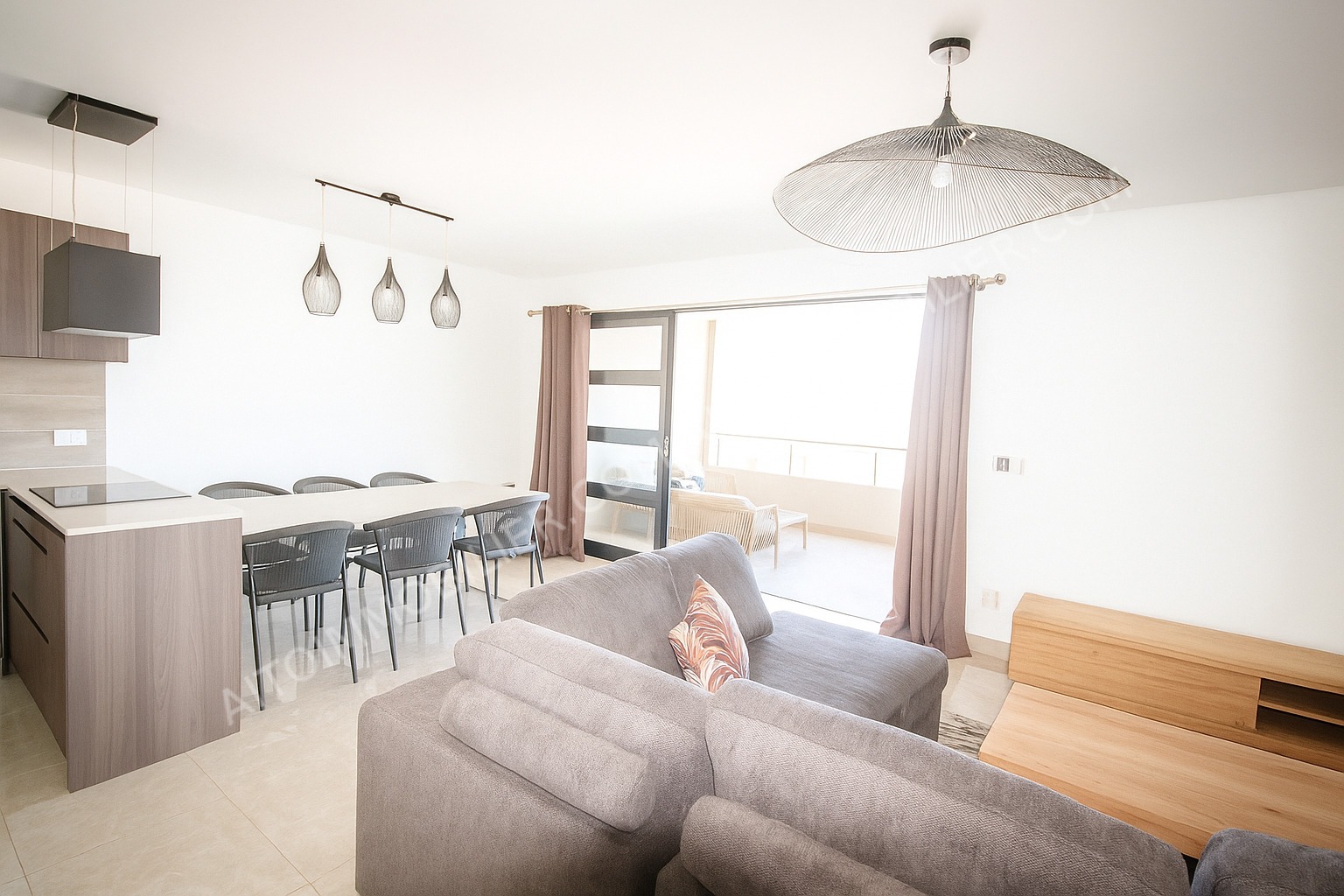 A LOUER APPARTEMENT F4 + PUNAAUIA 2