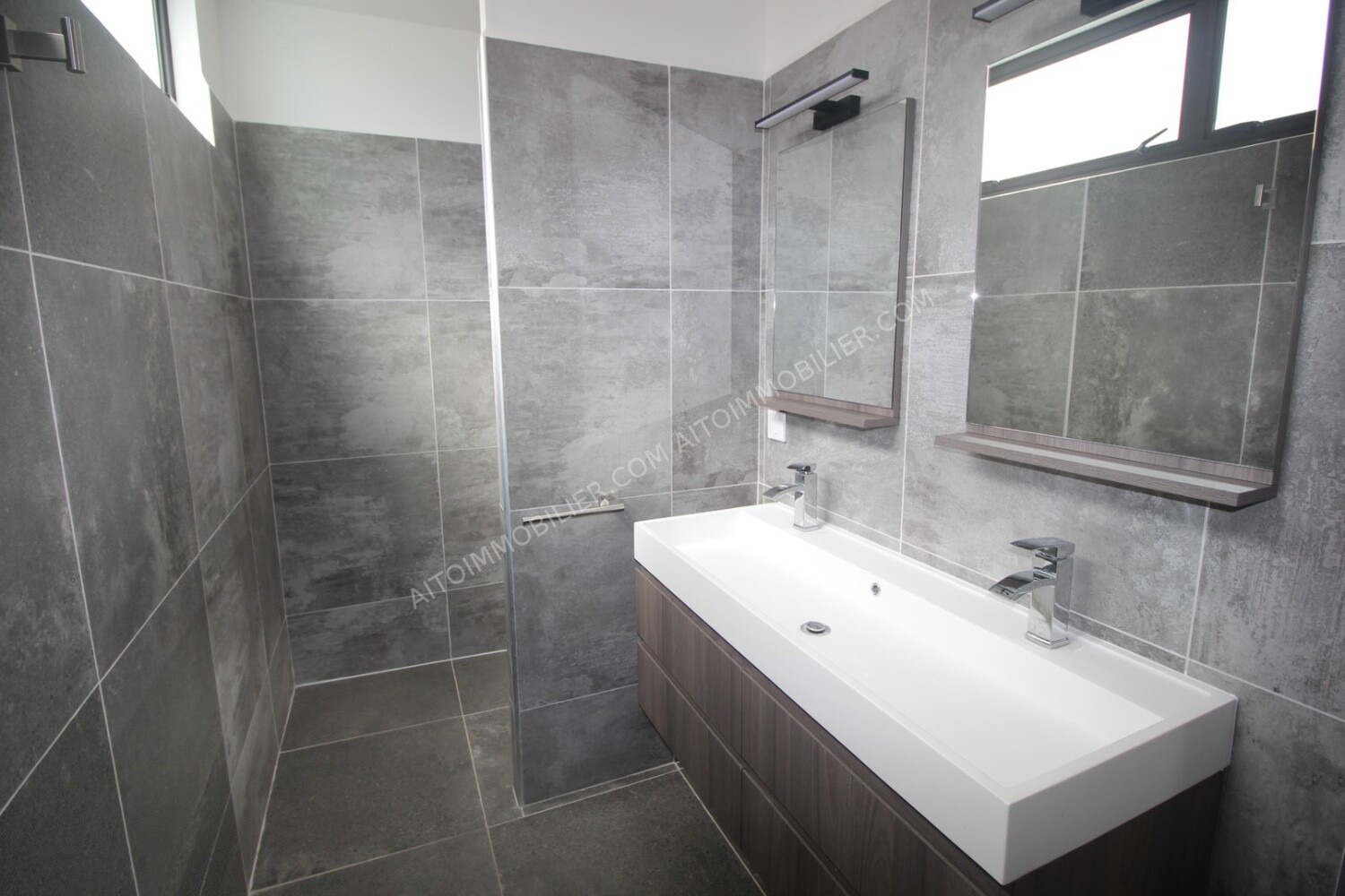 A LOUER APPARTEMENT F4 + PUNAAUIA 6