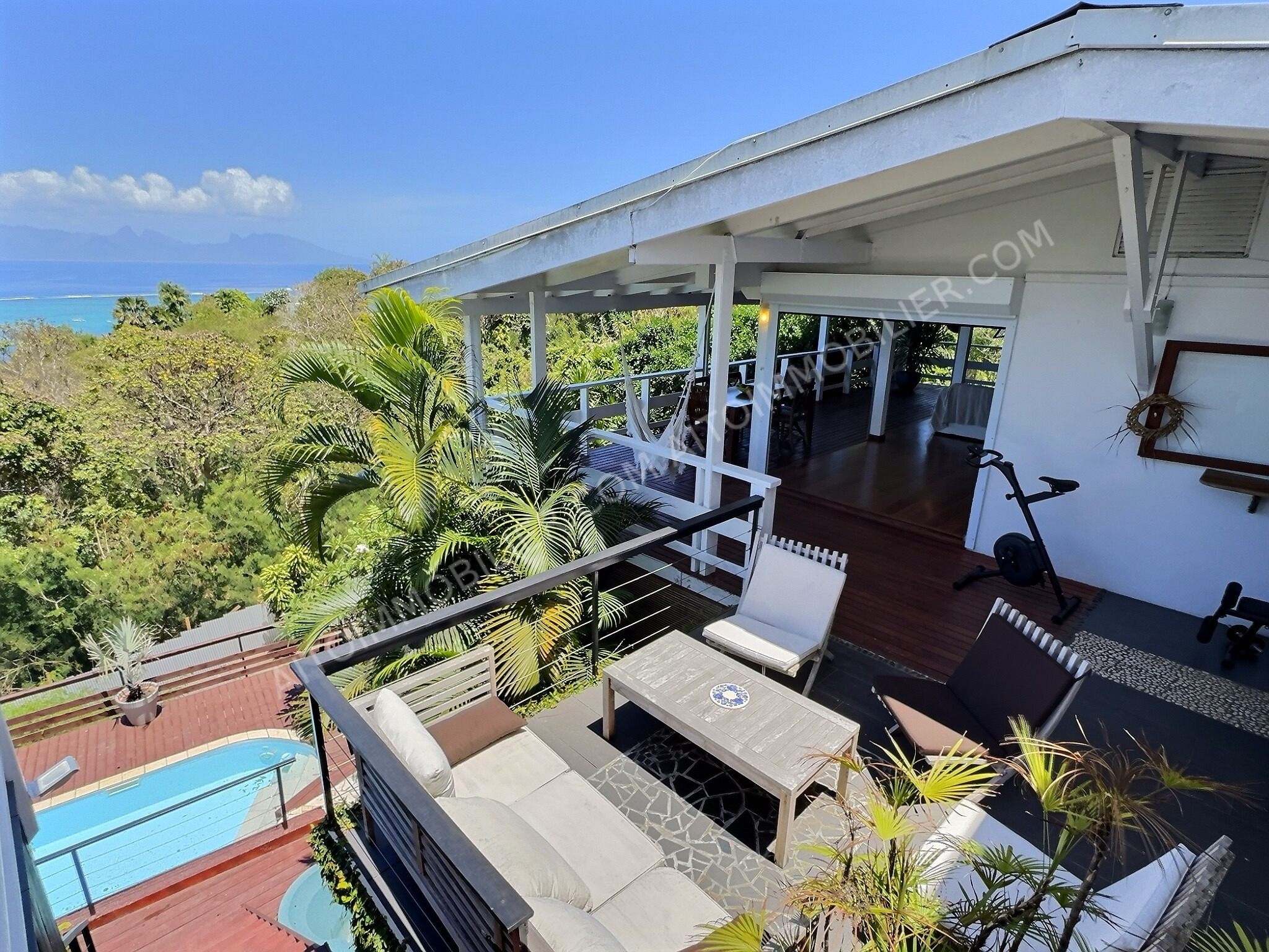 PUNAAUIA - MAISON F6 PISCINE ET JACCUZI 17