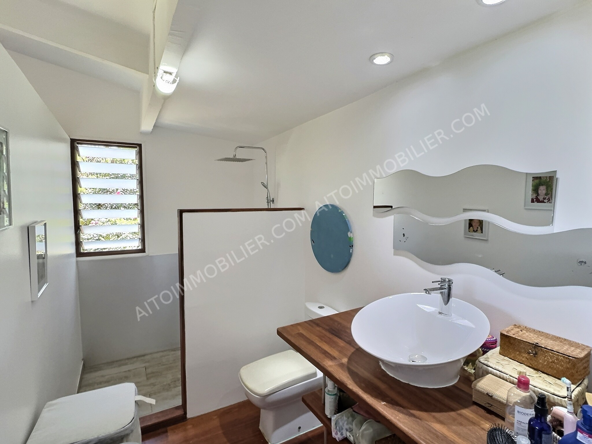 PUNAAUIA - MAISON F6 PISCINE ET JACCUZI 10