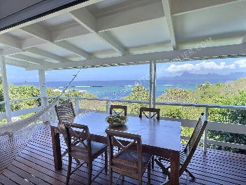 PUNAAUIA - MAISON F6 PISCINE ET JACCUZI