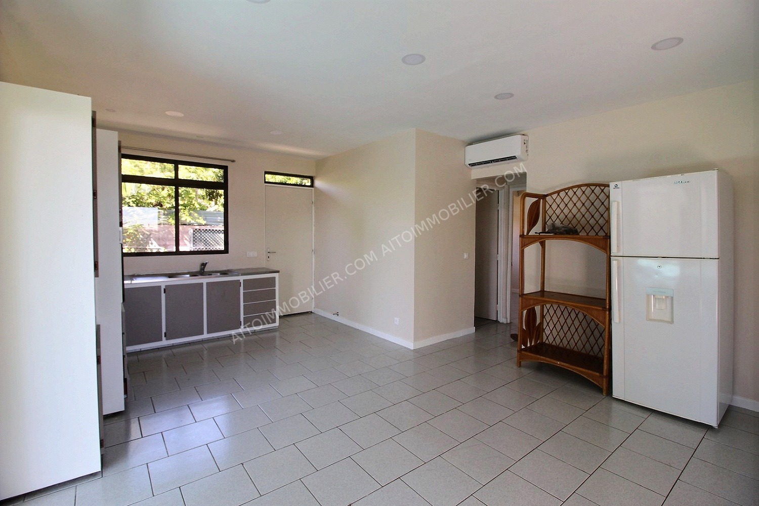 A LOUER MAISON F3 PAMATAI 4