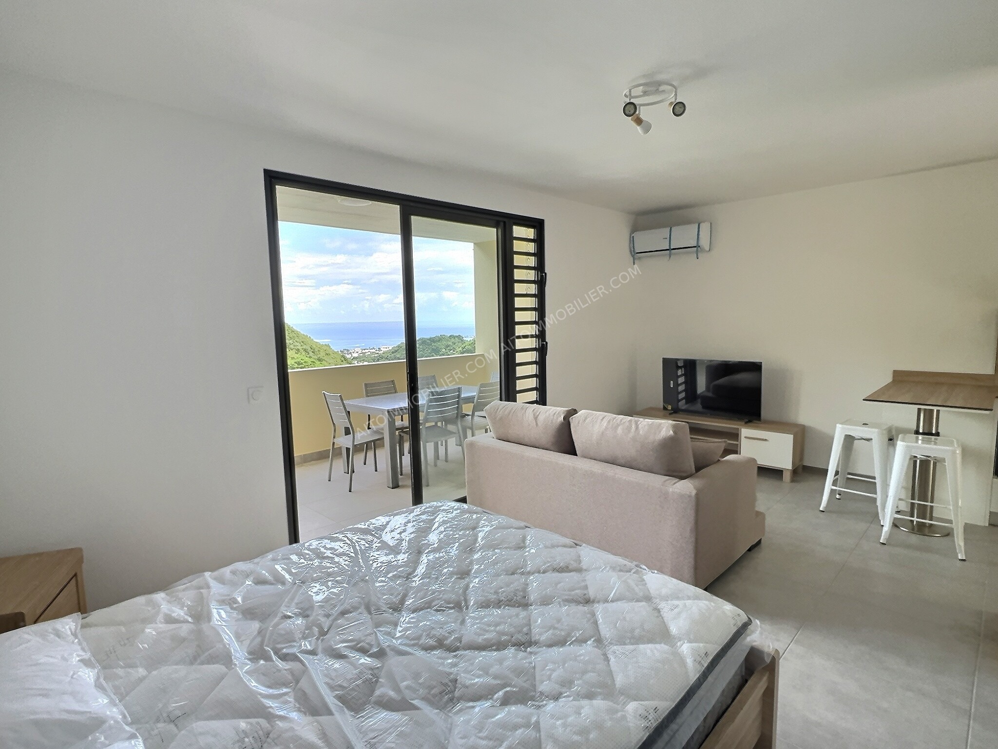 Appartement F1 à louersur Papeete 3