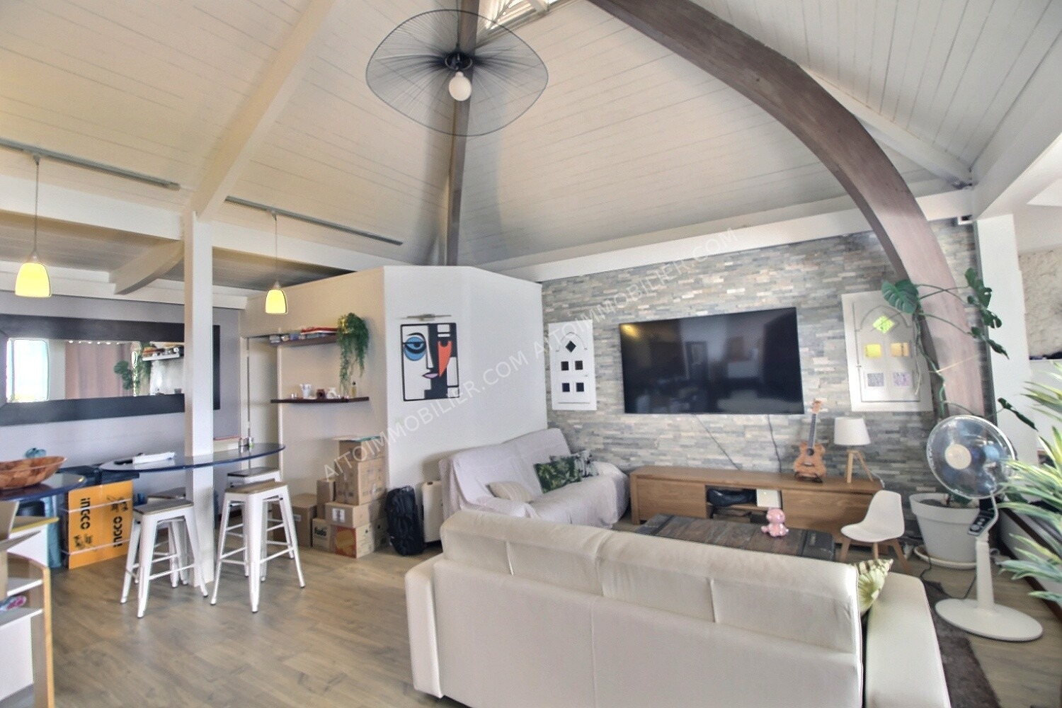 À LOUER APPARTEMENT F3 - PUNAAUIA 5