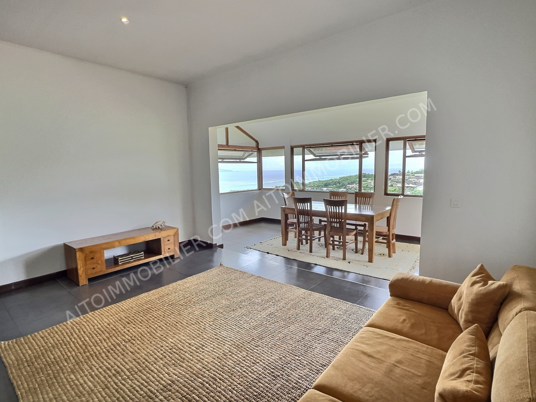 Maison à vendre Punaauia, Matatia | Vue imprenable sur Moorea 2