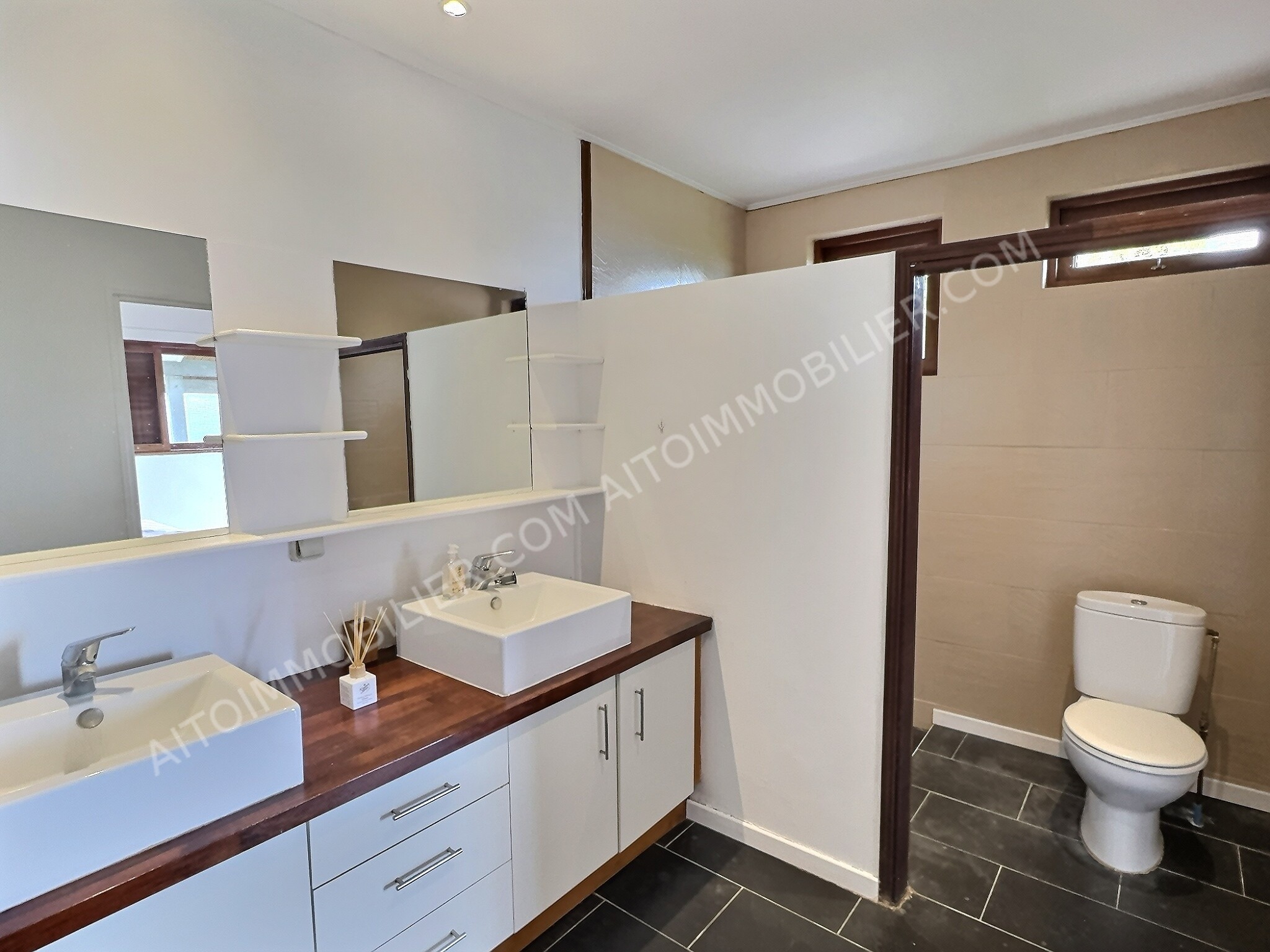 Maison à vendre Punaauia, Matatia | Vue imprenable sur Moorea 9