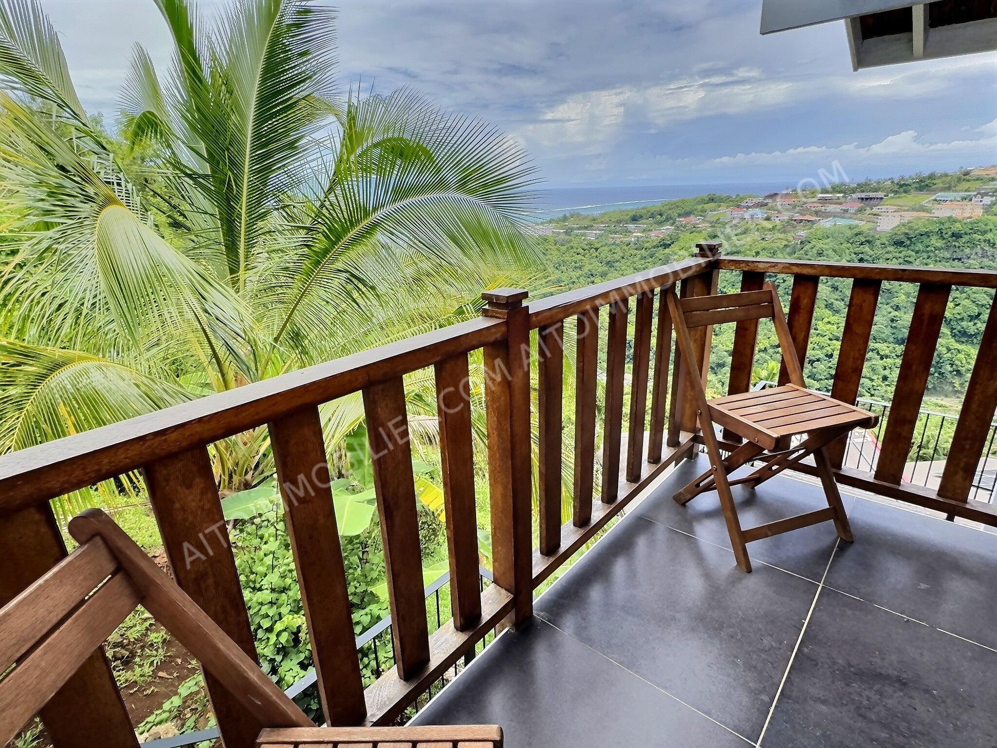 Maison à vendre Punaauia, Matatia | Vue imprenable sur Moorea 11