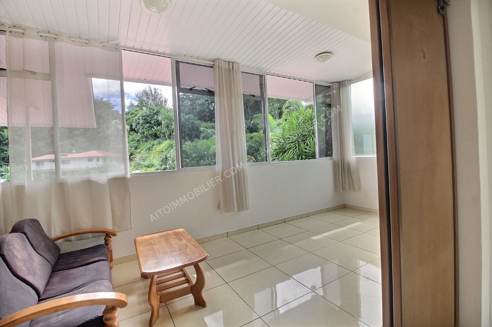 A LOUER APPARTEMENT F2 PIRAE