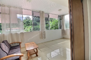 A LOUER APPARTEMENT F2 PIRAE