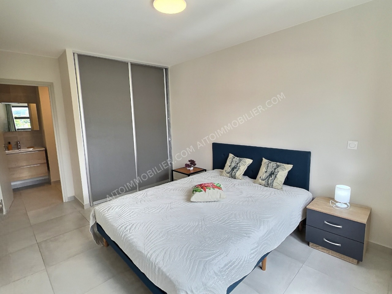 A LOUER APPARTEMENT F2 TAUNOA 4