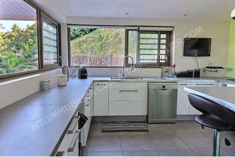 A LOUER MAISON DE TYPE F4 SIS A PUNAAUIA 2