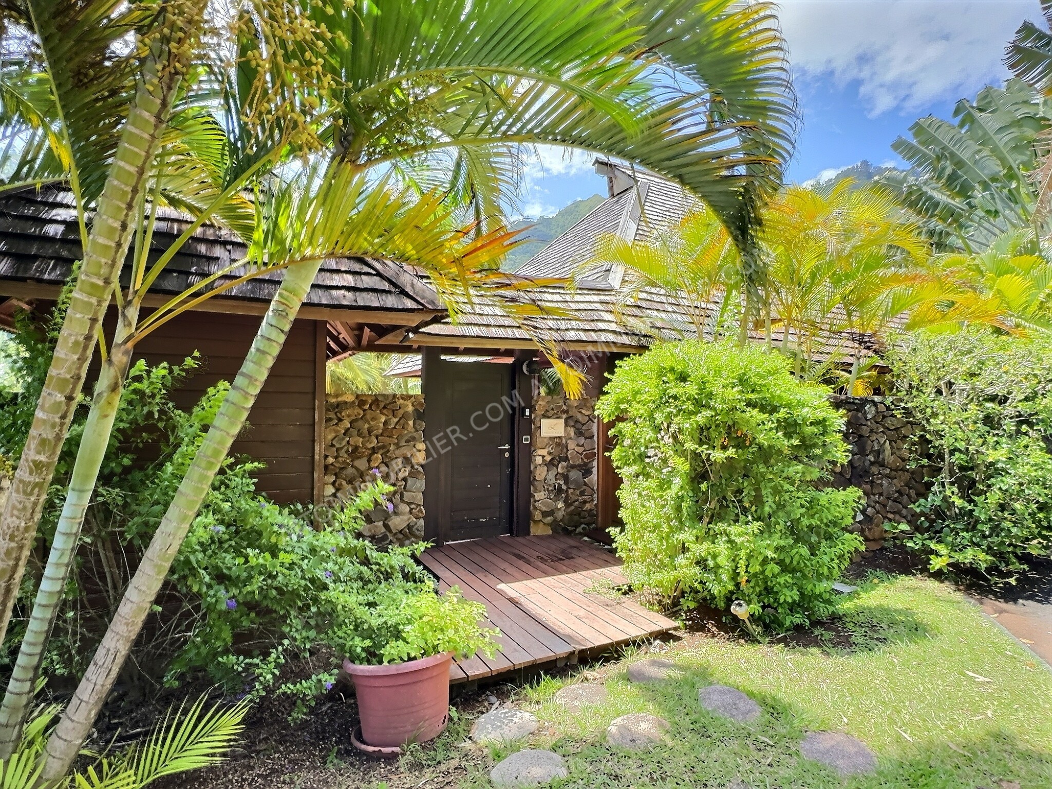 A VENDRE MAISON F3 MOOREA 10
