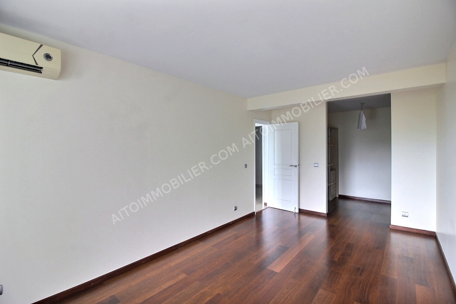A LOUER APPARTEMENT F3 PAMATAI 3