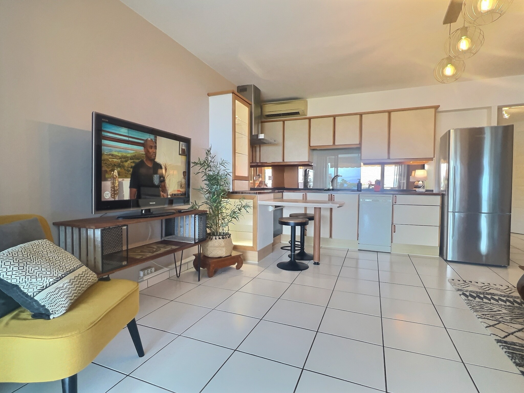 A LOUER APPARTEMENT F2BIS PUNAAUIA 2