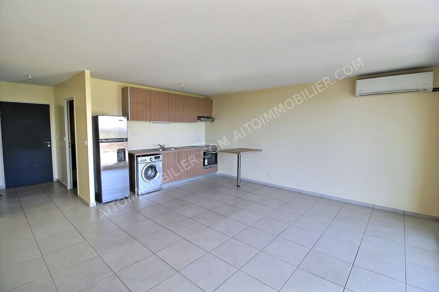 A LOUER STUDIO FAAA 4