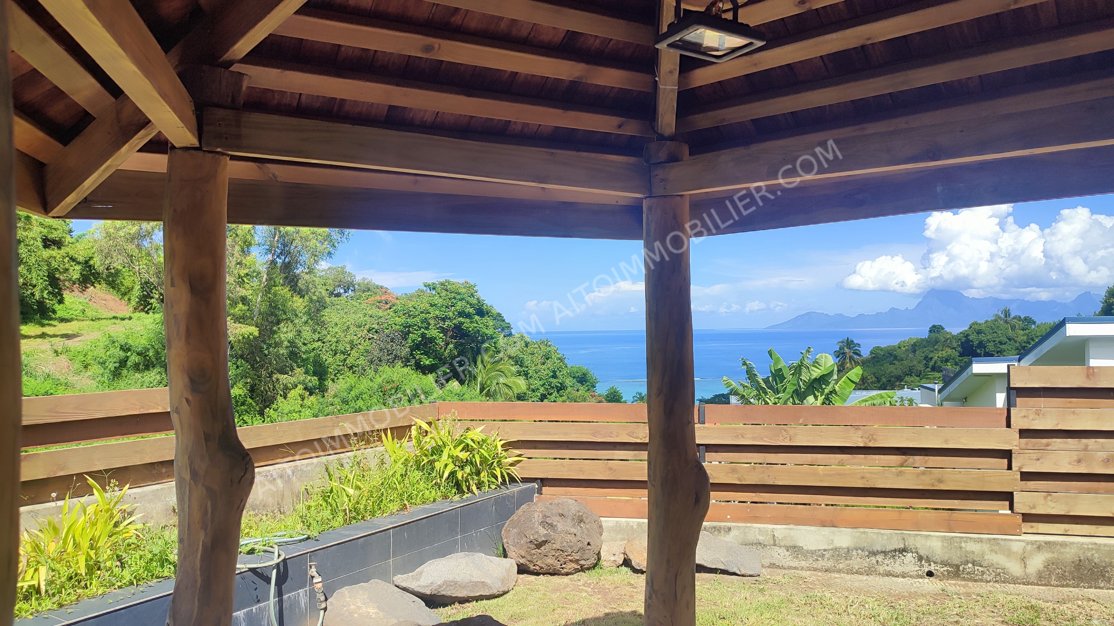 A LOUER MAISON F4 MEUBLÉE PUNAAUIA 11