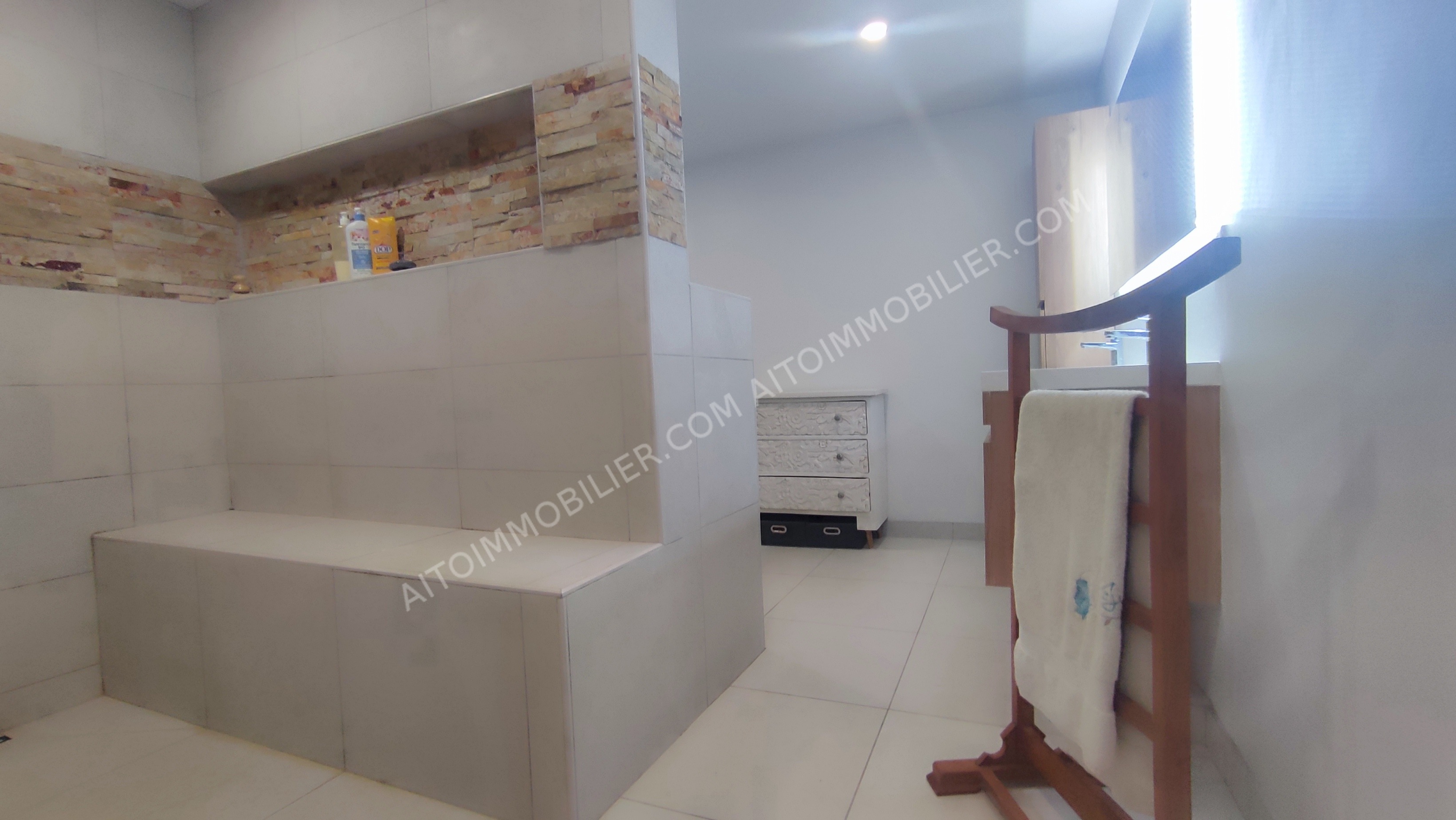 A LOUER MAISON F4 MEUBLÉE PUNAAUIA 9