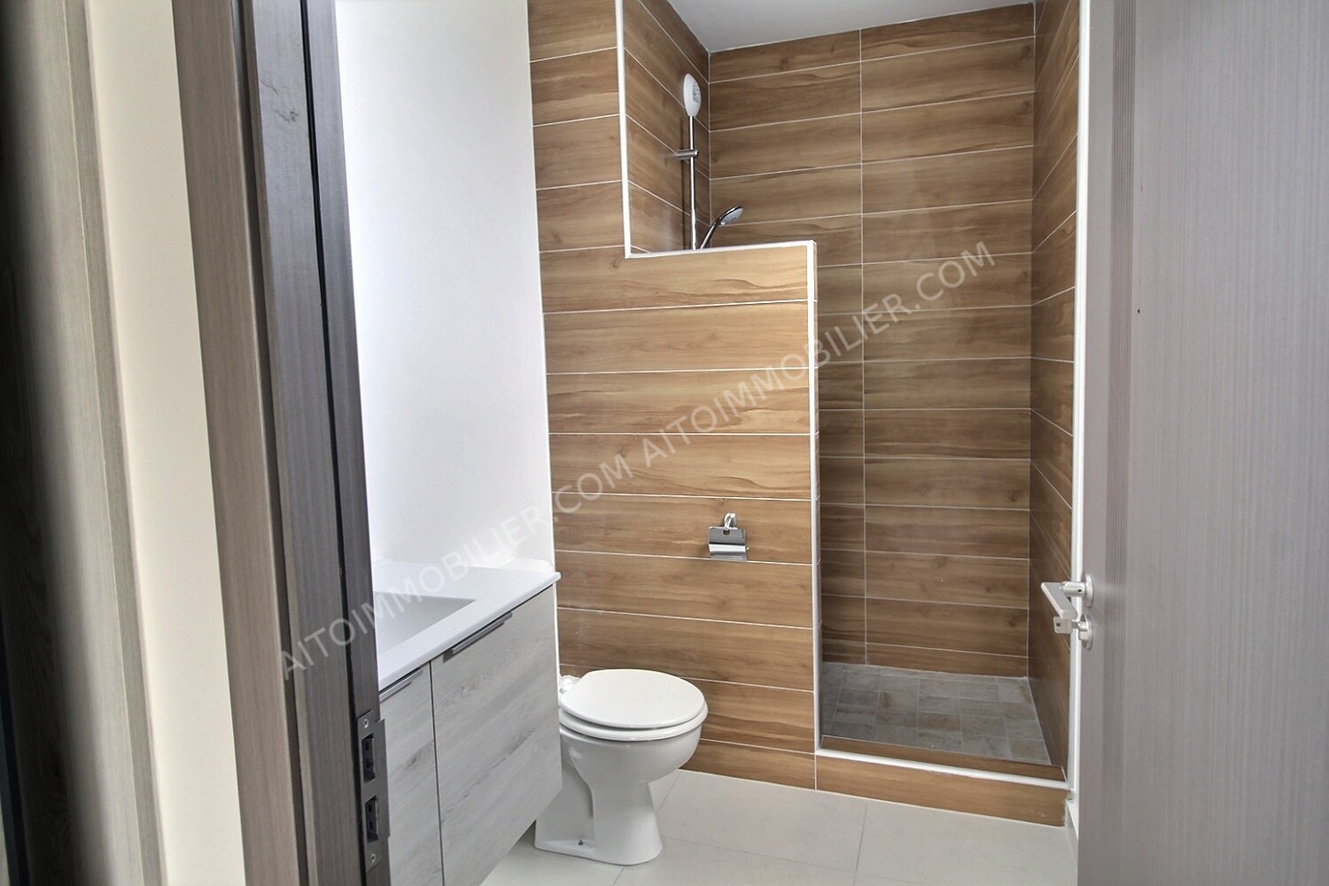 A LOUER APPARTEMENT F3 PAPEETE 9