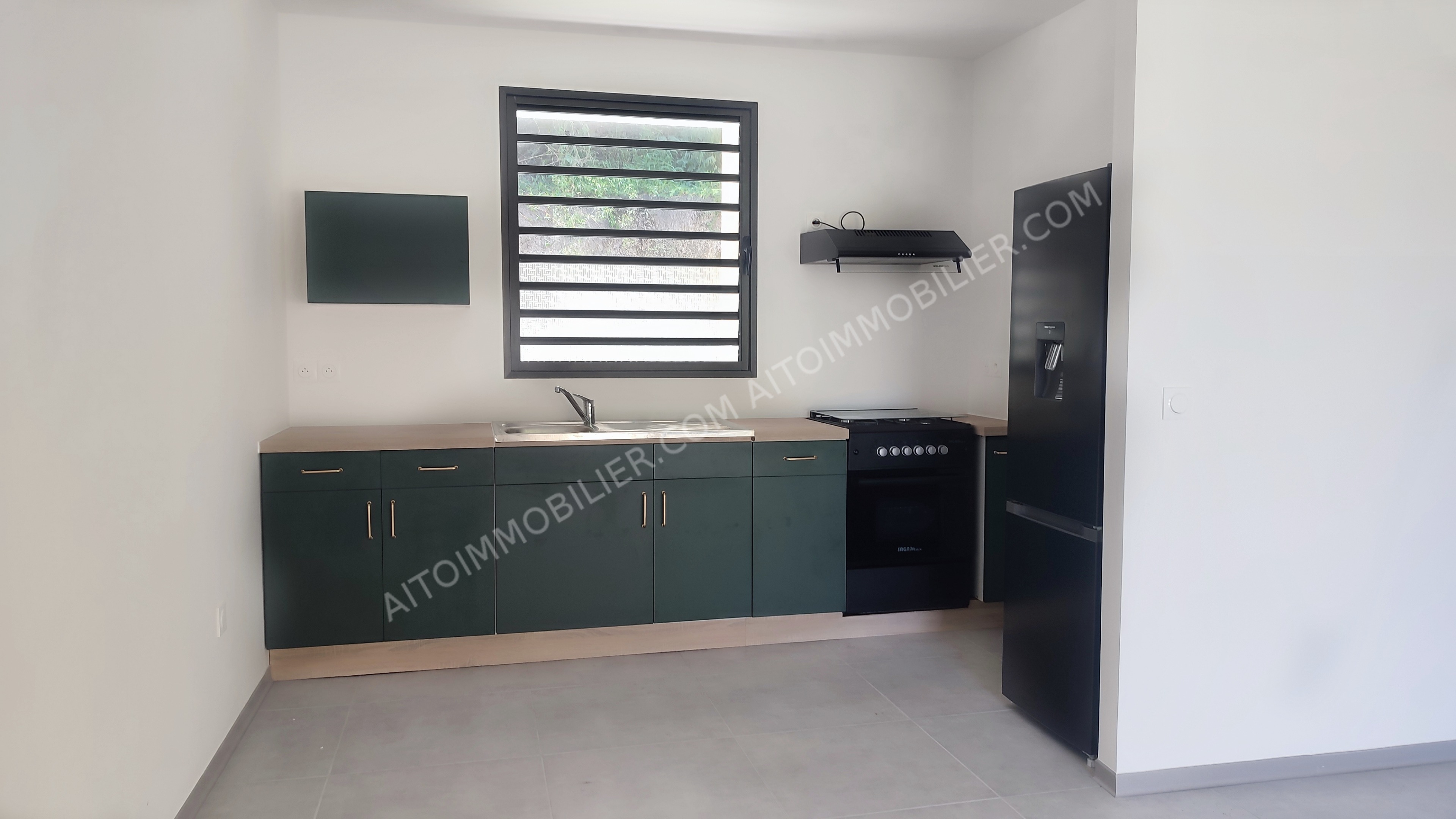 A LOUER APPARTEMENT F2 RDJ PAPEETE 2