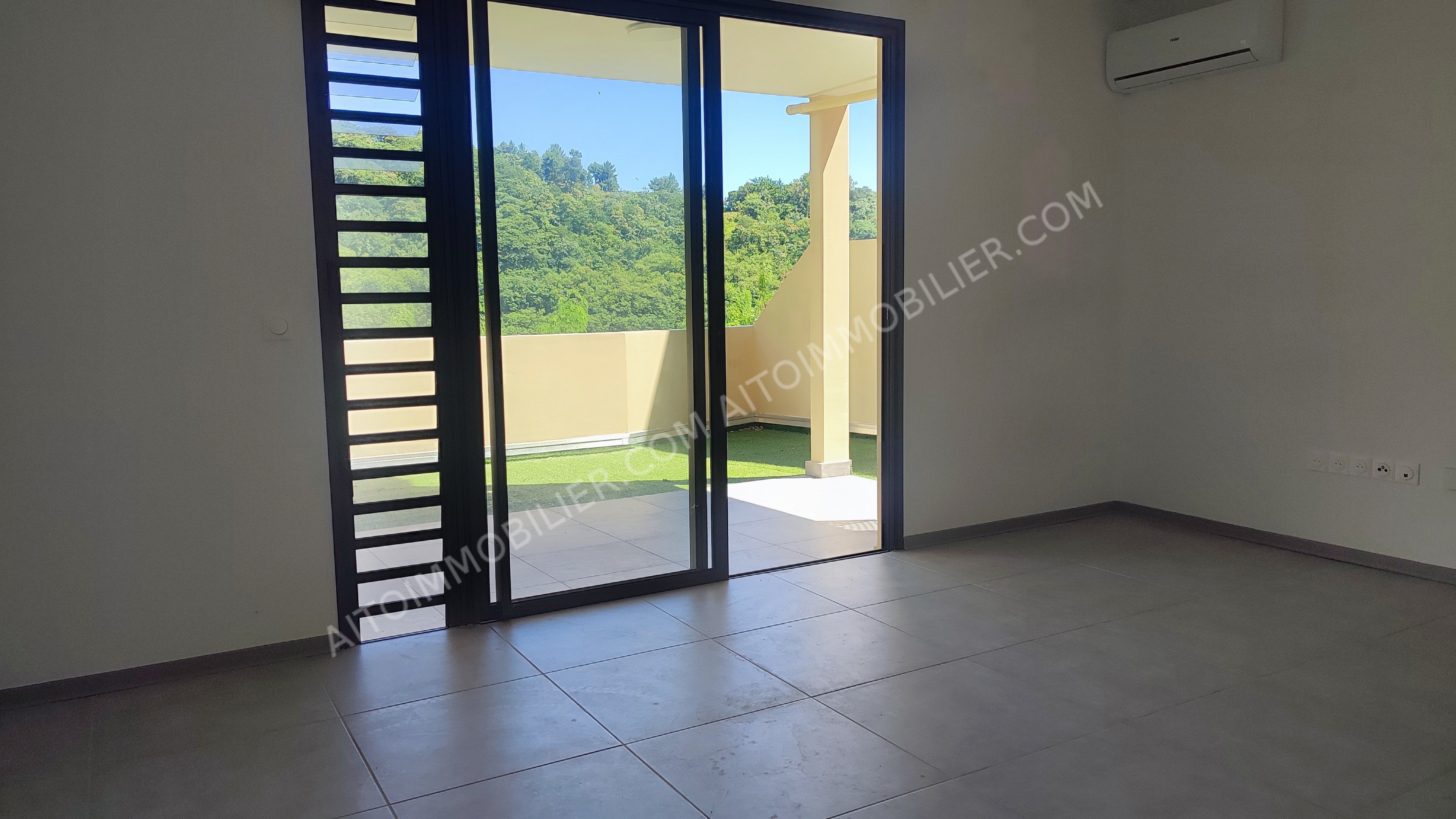 A LOUER APPARTEMENT F2 RDJ PAPEETE 6