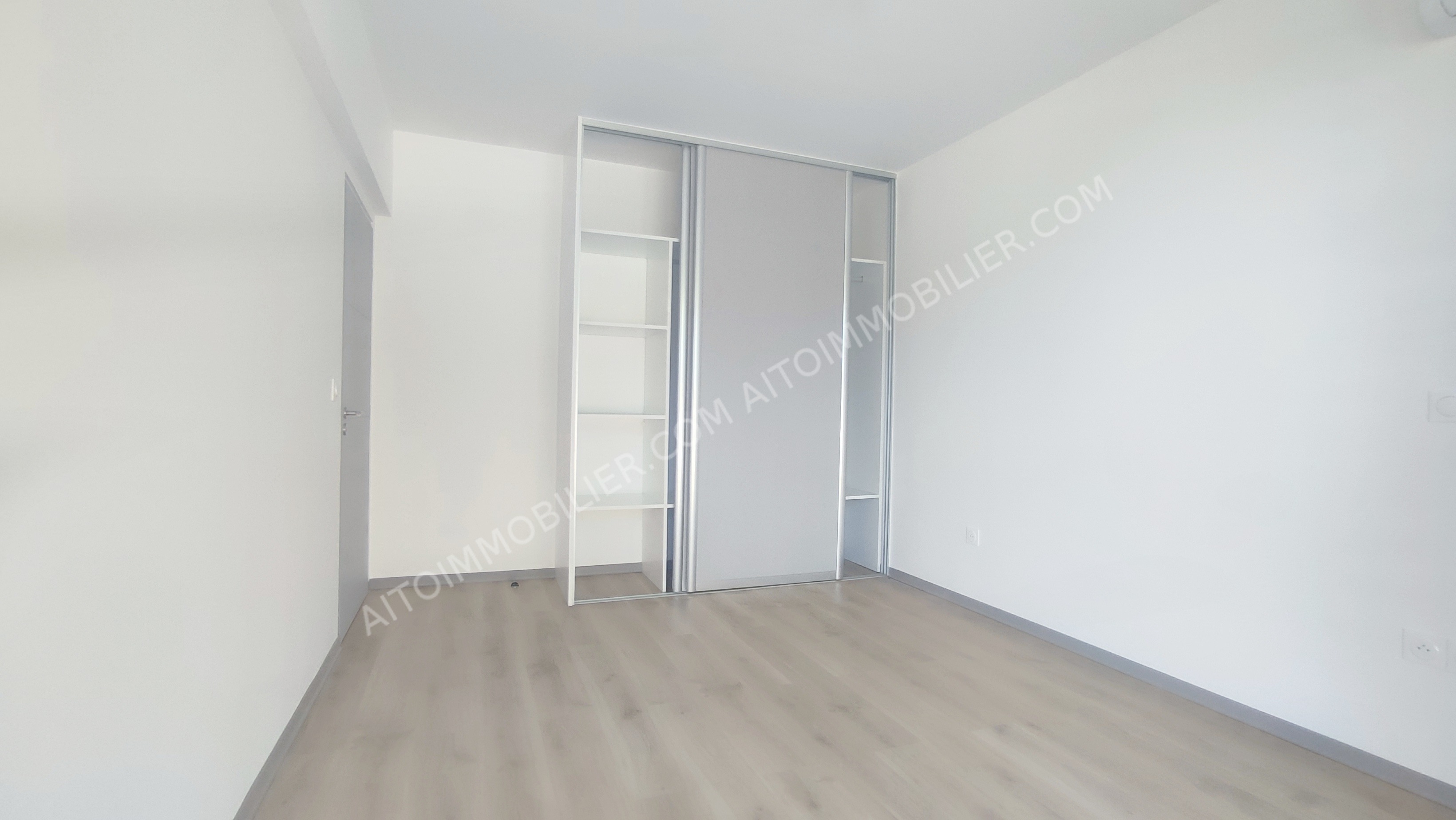 A LOUER APPARTEMENT F2 RDJ PAPEETE 4