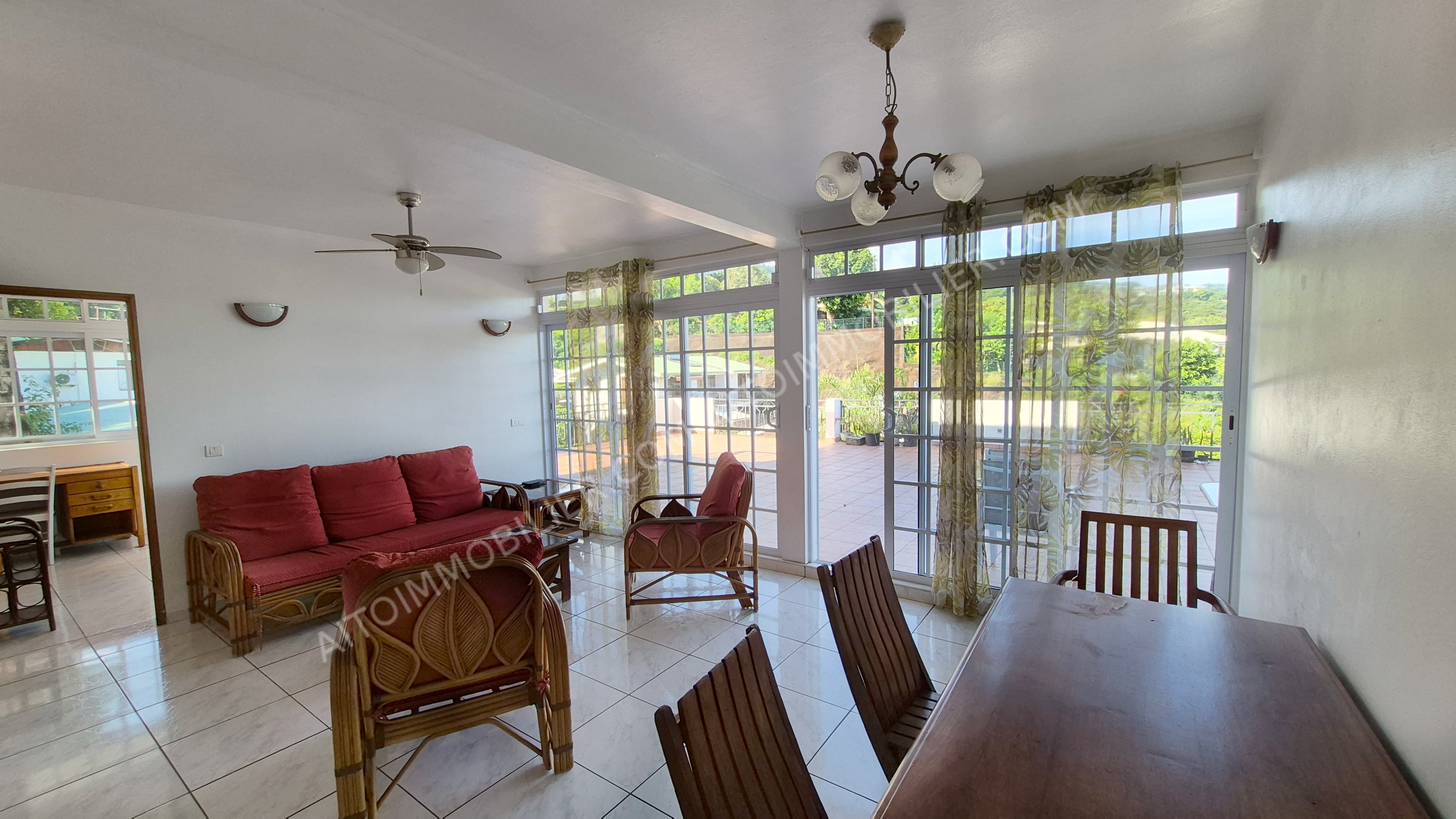 A LOUER APPARTEMENT EN BAS DE MAISON F4 PAPEETE 3