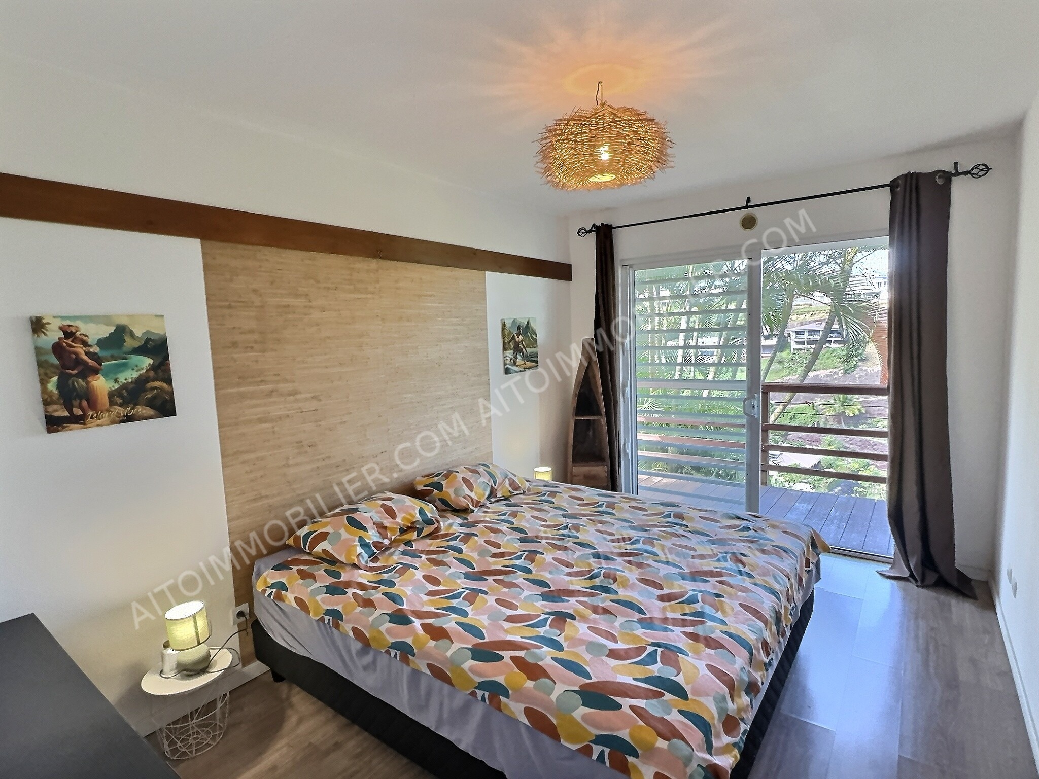 PUNAAUIA Vue mer et Moorea | Maison avec piscine en résidence sécurisée 12