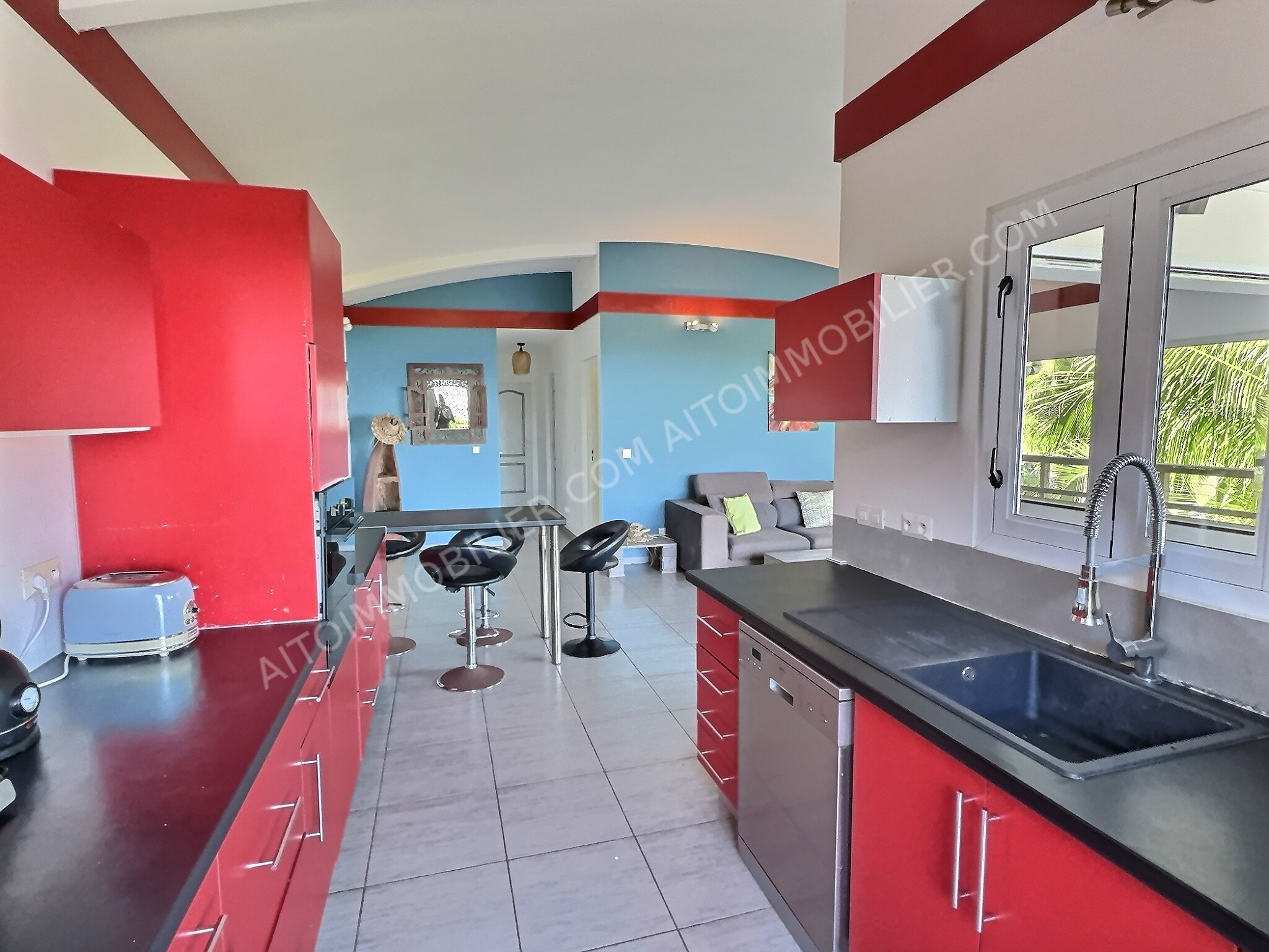 PUNAAUIA Vue mer et Moorea | Maison avec piscine en résidence sécurisée 7