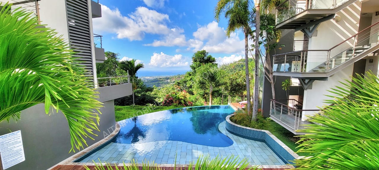 PAMATAI SUPERBE DUPLEX F4 MEUBLÉ AVEC VUE RADE DE PAPEETE 12