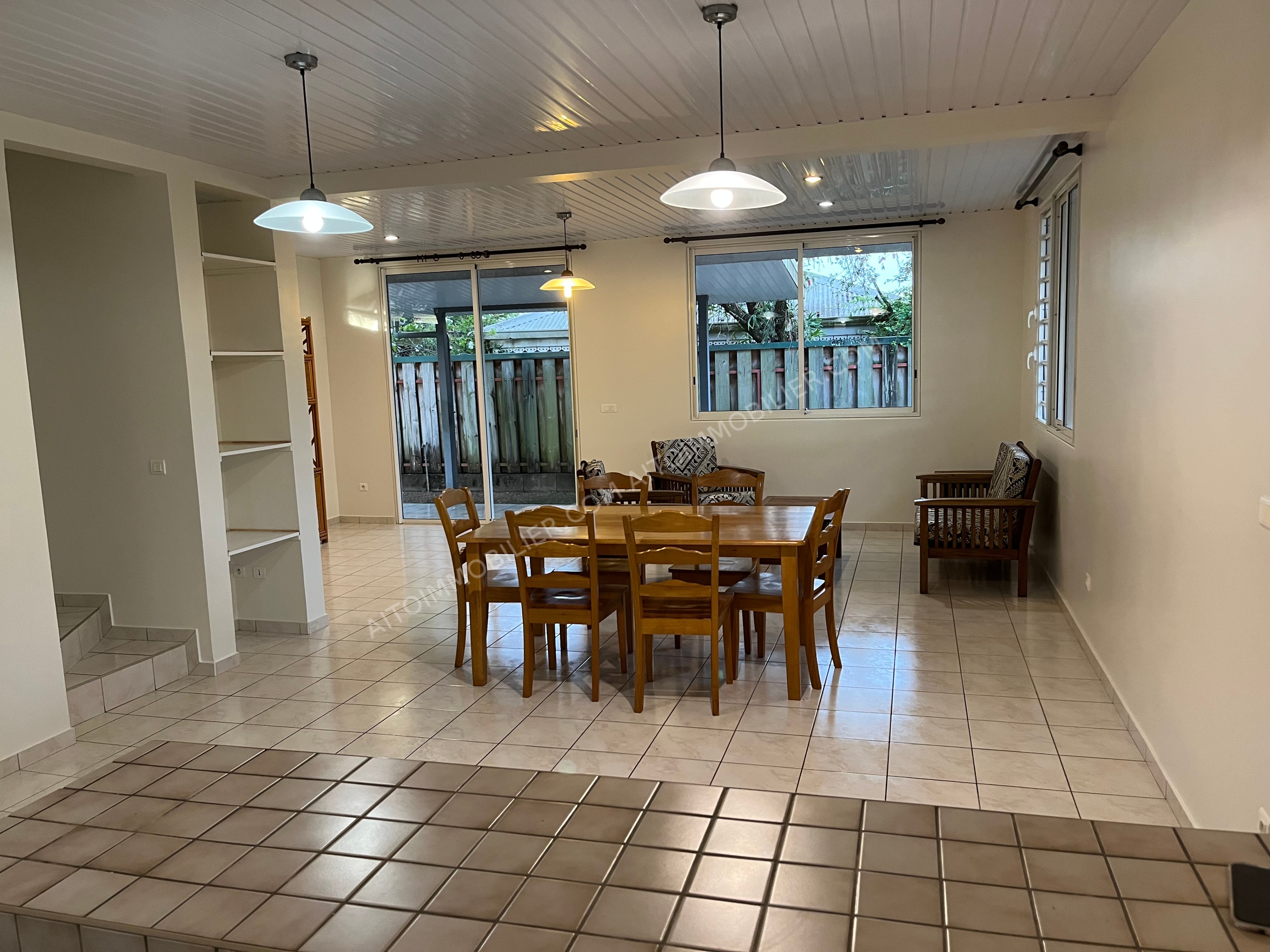 A LOUER MAISON F4 MAHINA 2