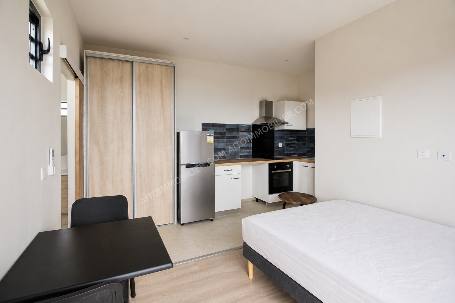 MAISON T4 EXCEPTION + STUDIO INDEPENDANT 12