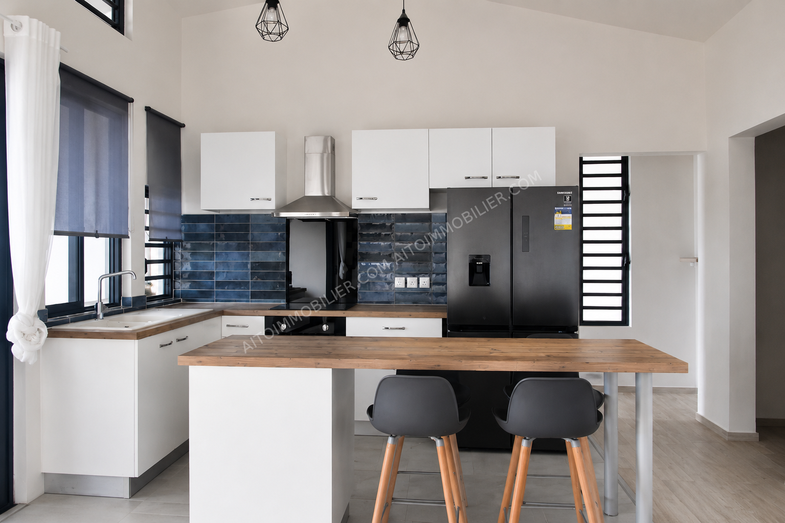 MAISON T4 EXCEPTION + STUDIO INDEPENDANT 5