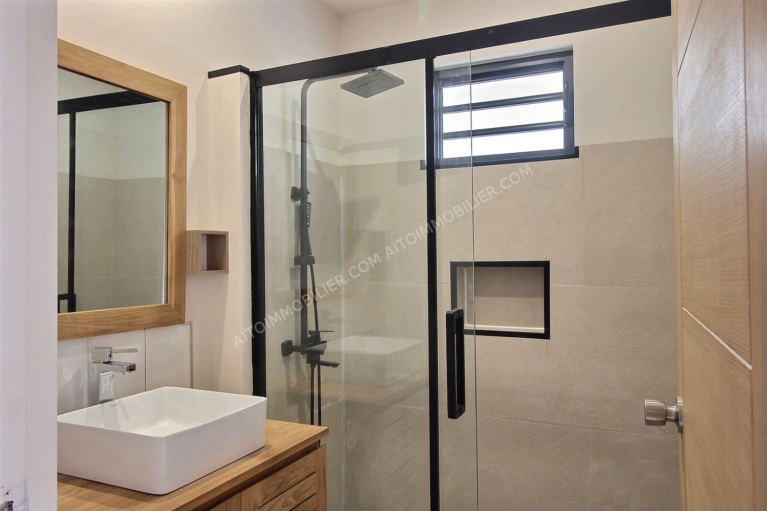 MAISON T4 EXCEPTION + STUDIO INDEPENDANT 7