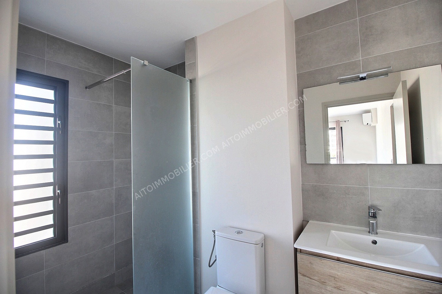 APPARTEMENT F3 RESIDENCE QUEENSTONE 4