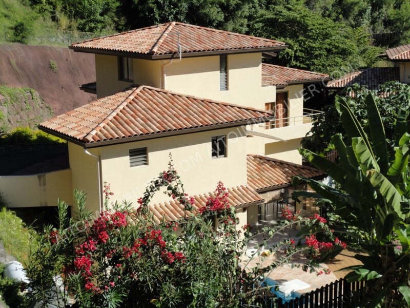 A LOUER BELLE MAISON PAPEETE TAHITI PIC ROUGE - 5 pièce(s) - 254 m2