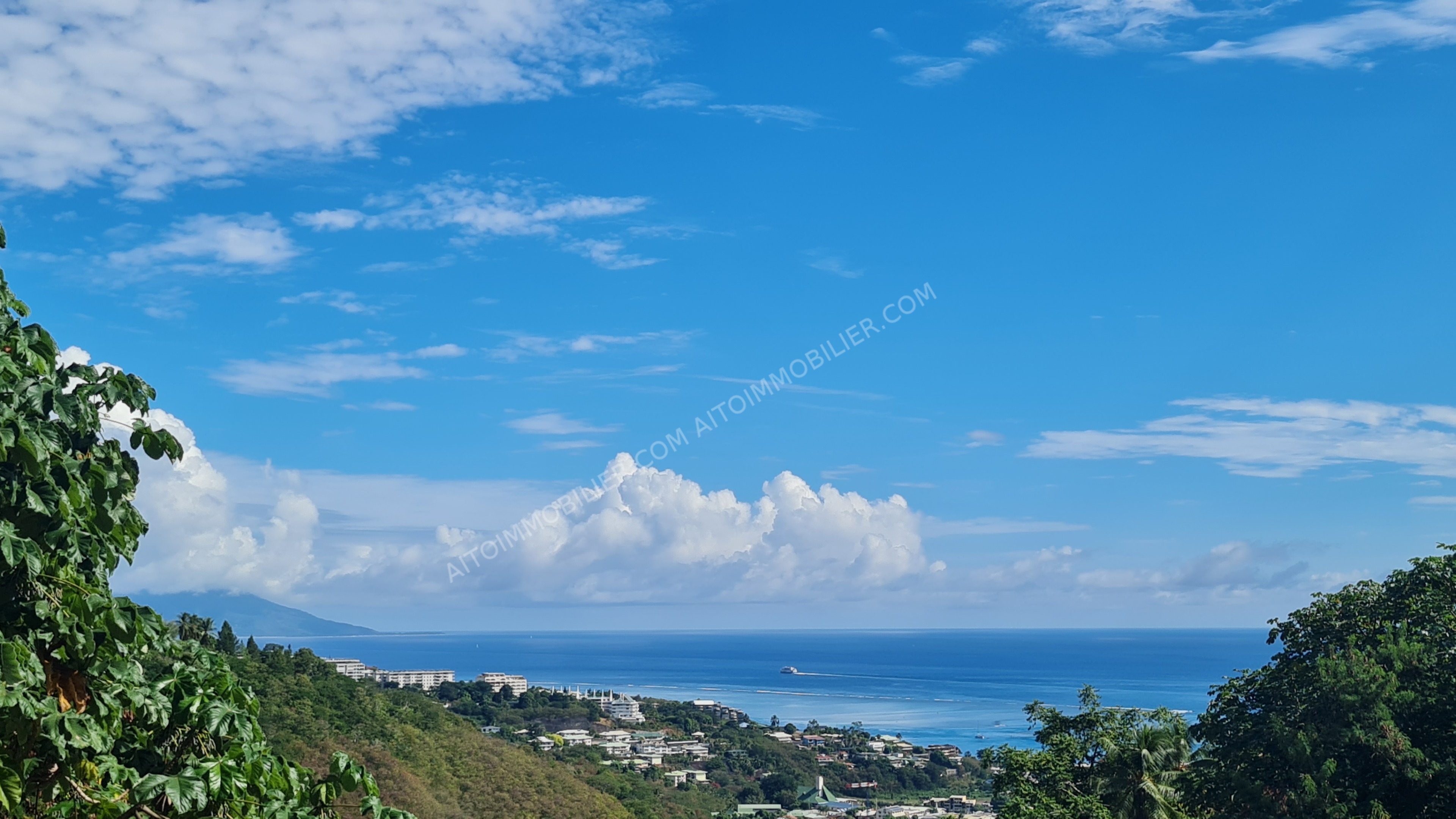 A LOUER BELLE MAISON PAPEETE TAHITI PIC ROUGE - 5 pièce(s) - 254 m2 2